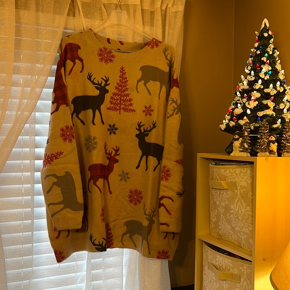 Beautiful Tree and Deer Sweater - EUC